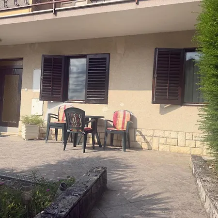 Apartma Kolatahi 2 Apartment Izola