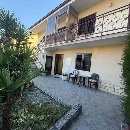 Apartment Apartma Kolatahi 2 Izola